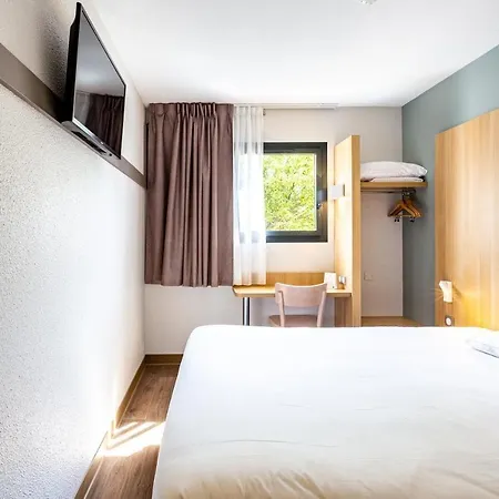 Hotel Angers Parc Expos