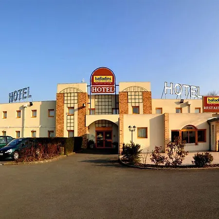 Angers Parc Expos 酒店 安茹地区韦里耶尔