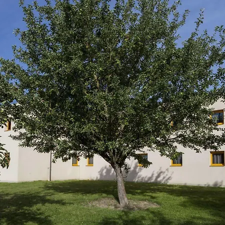 Hotel Angers Parc Expos