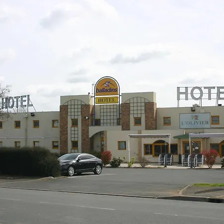 Hotel Angers Parc Expos
