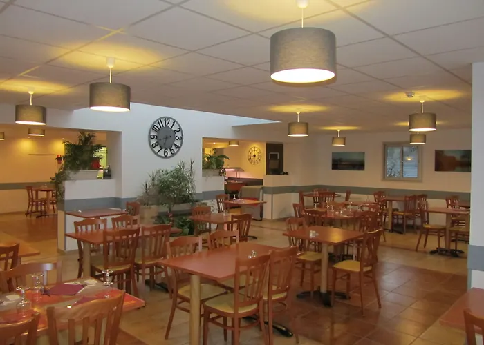 Hotell Angers Parc Expos 2*