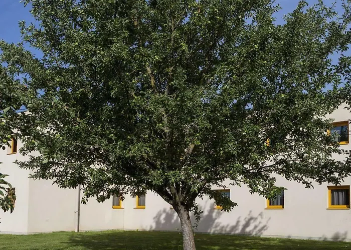 Hotell Angers Parc Expos